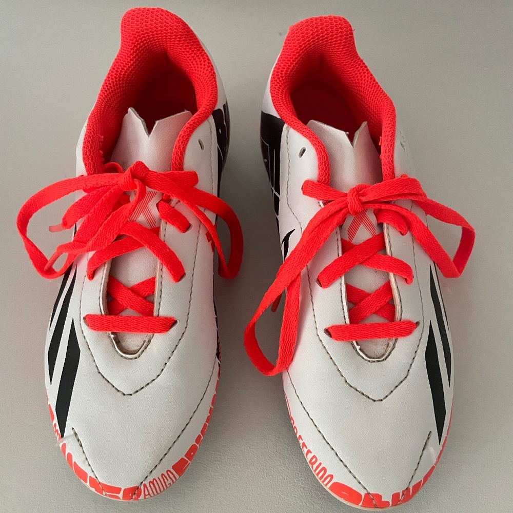 Like New Soccer Cleats